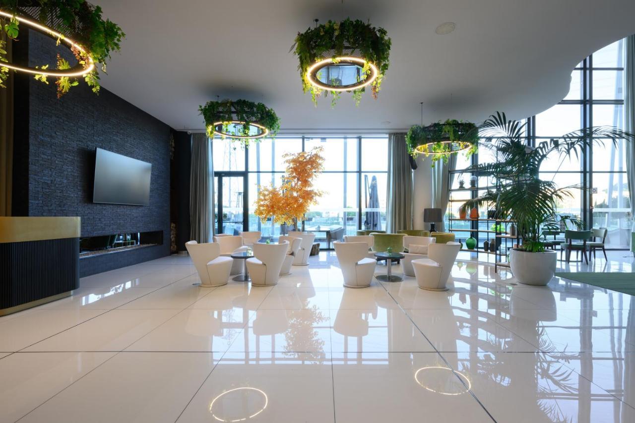 Melia Braga Hotel&Spa Exteriör bild The lobby of the hotel