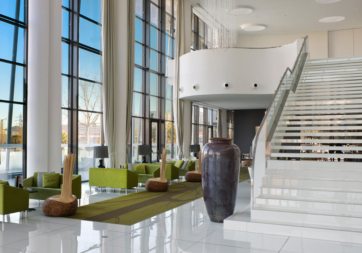 Melia Braga Hotel&Spa Exteriör bild The lobby of the hotel
